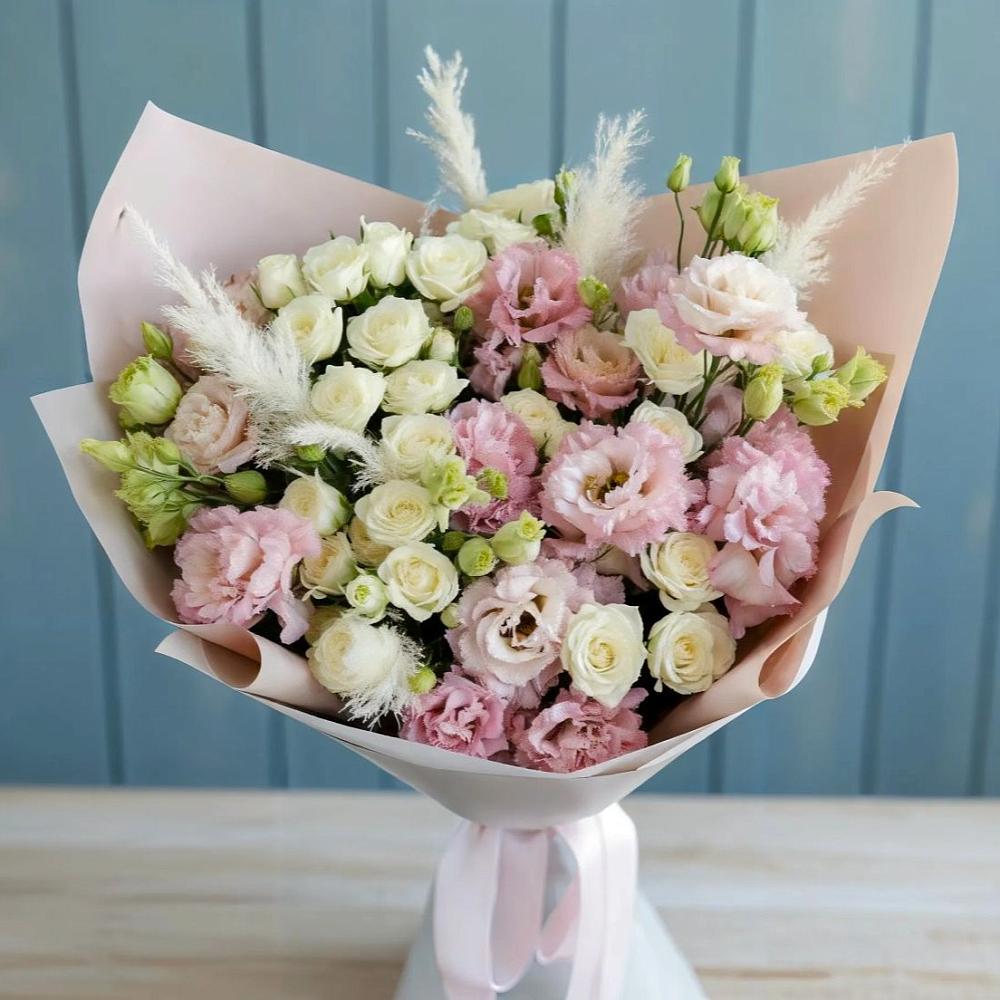 Букет цветов из: Альстромерии и Розы в Тээли