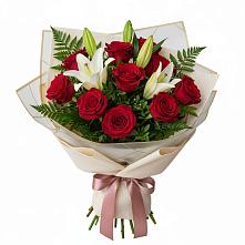 Букет цветов из:  Лилии и Розы в Тээли