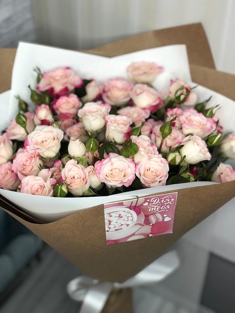 Букет цветов из: Розы в Тээли