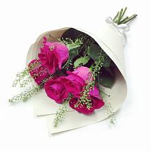 Букет цветов из:  Розы в Тээли