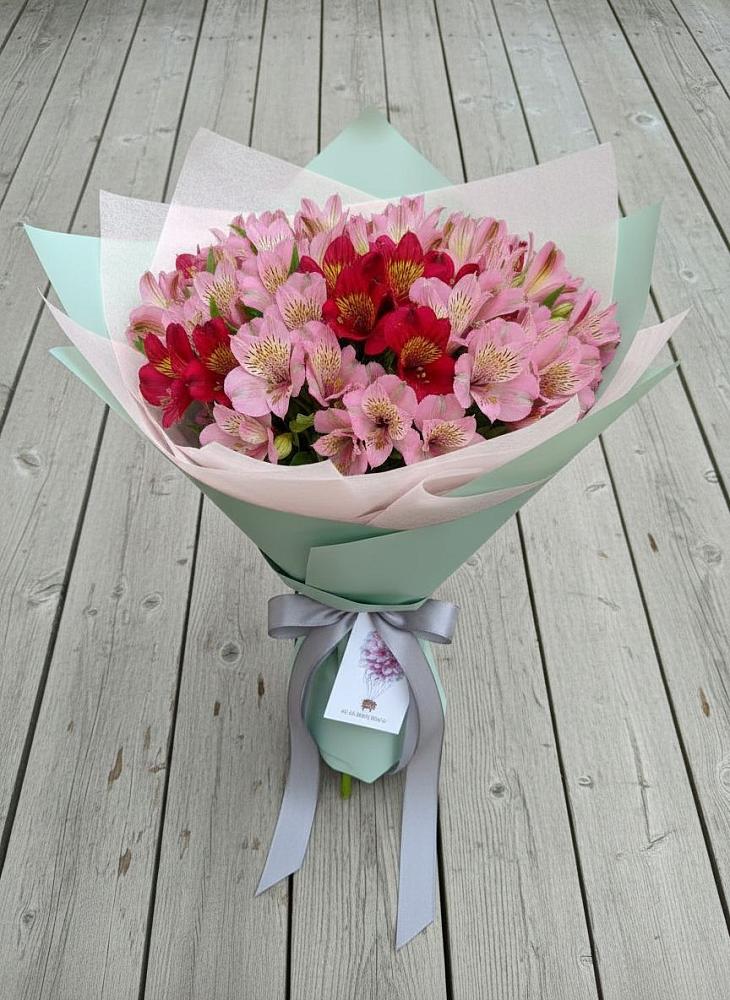 Букет цветов из: Альстромерии в Тээли