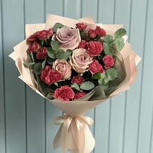 Букет цветов из:  Гвоздики и Розы в Тээли